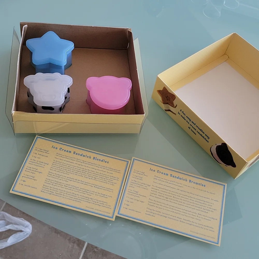Williams Sonoma 3 ice cream sandwich Molds: Pig Cow Star